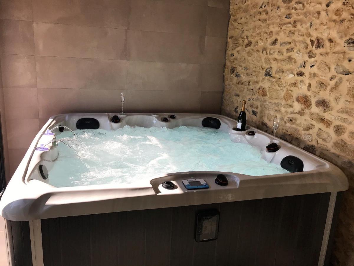 Ménilles Gite De La Pree Spa Luxe Proche Giverny Et Bord De L'Eureヴィラ エクステリア 写真